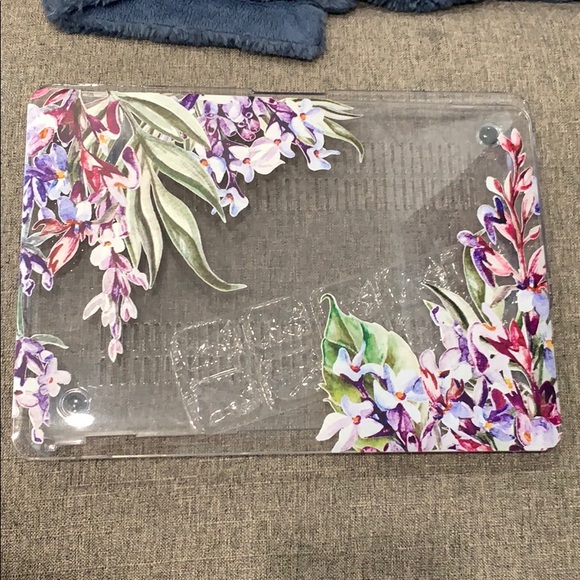 Hardshell MacBook Air 13” Case with Purple Flowers - Picture 1 of 7